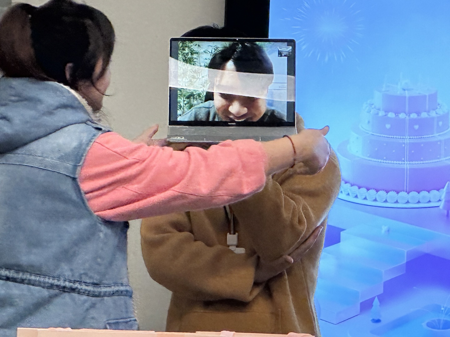 5c590a47-f866-4d(12-16-12-14-52)